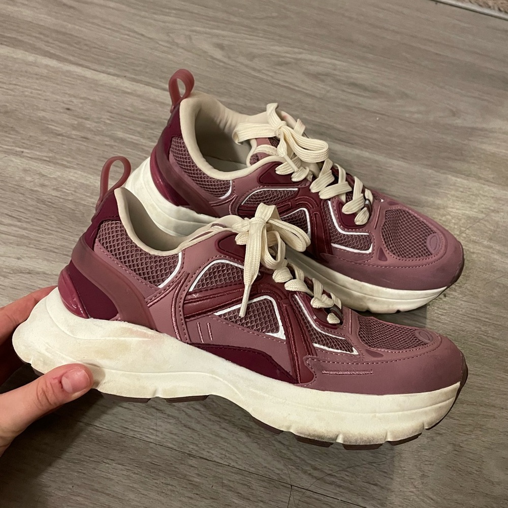 Zara tennis shoes